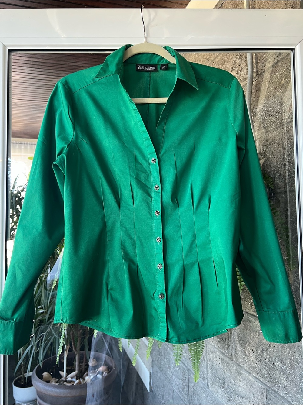 New York and Company Green Button-Up Women's Shirt